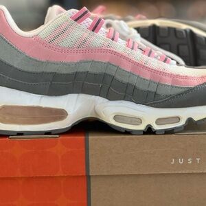 Vintage Brand New Nike Shoes Air Max95 in White/Real Pink Medium Gray Sz9.5 W